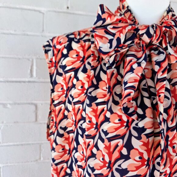 Sleeveless Button Down Coral Pink and Navy Silk Shirt Size 12 - Picture 4 of 9